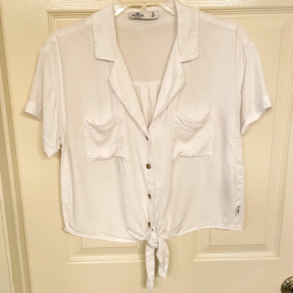 Hollister button up top
